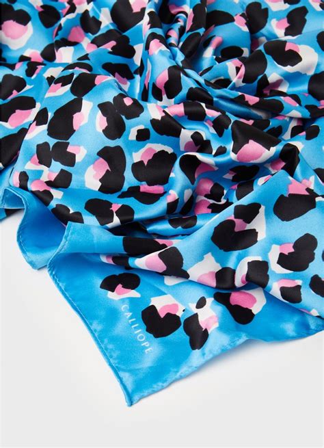 prada sciarpe pelliccia|Sciarpe e Foulard da Donna in Cachemire o Seta .